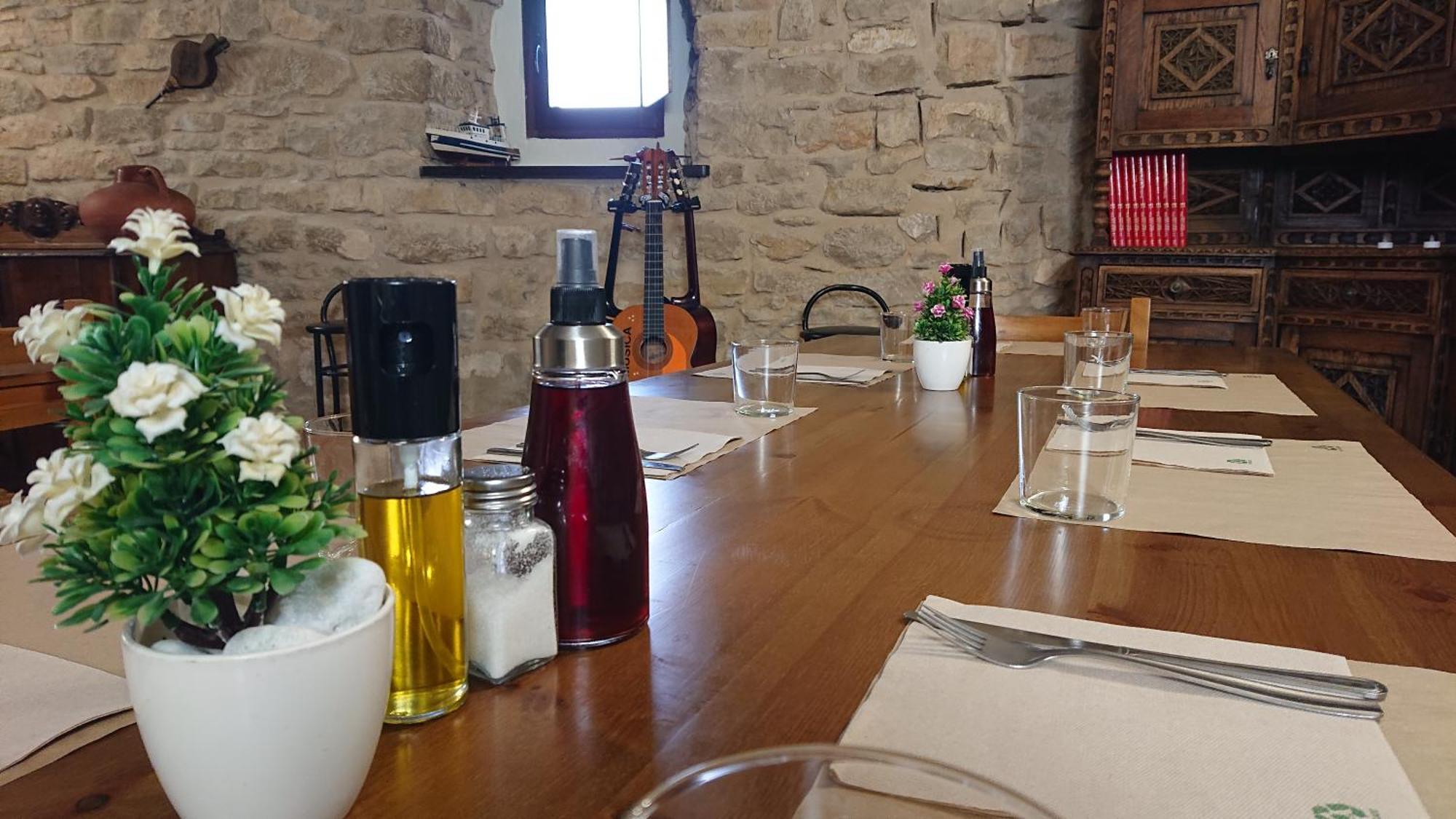Albergue Sansol - El Oasis Del Camino Frances - Exclusivo Para Peregrinos Esterno foto