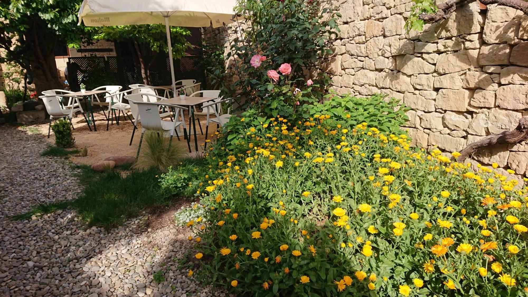 Albergue Sansol - El Oasis Del Camino Frances - Exclusivo Para Peregrinos Esterno foto