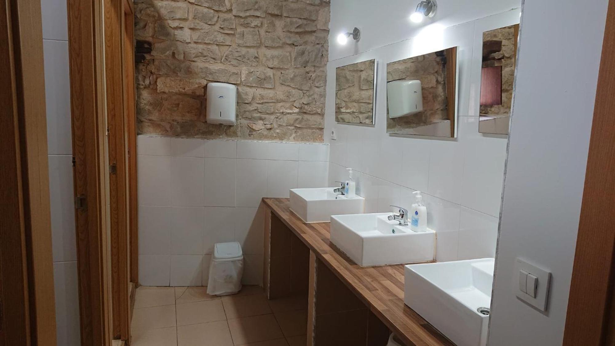 Albergue Sansol - El Oasis Del Camino Frances - Exclusivo Para Peregrinos Esterno foto